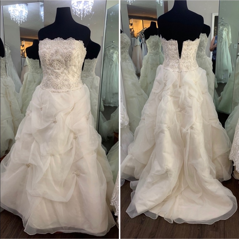 Oleg Cassini Wedding Gown